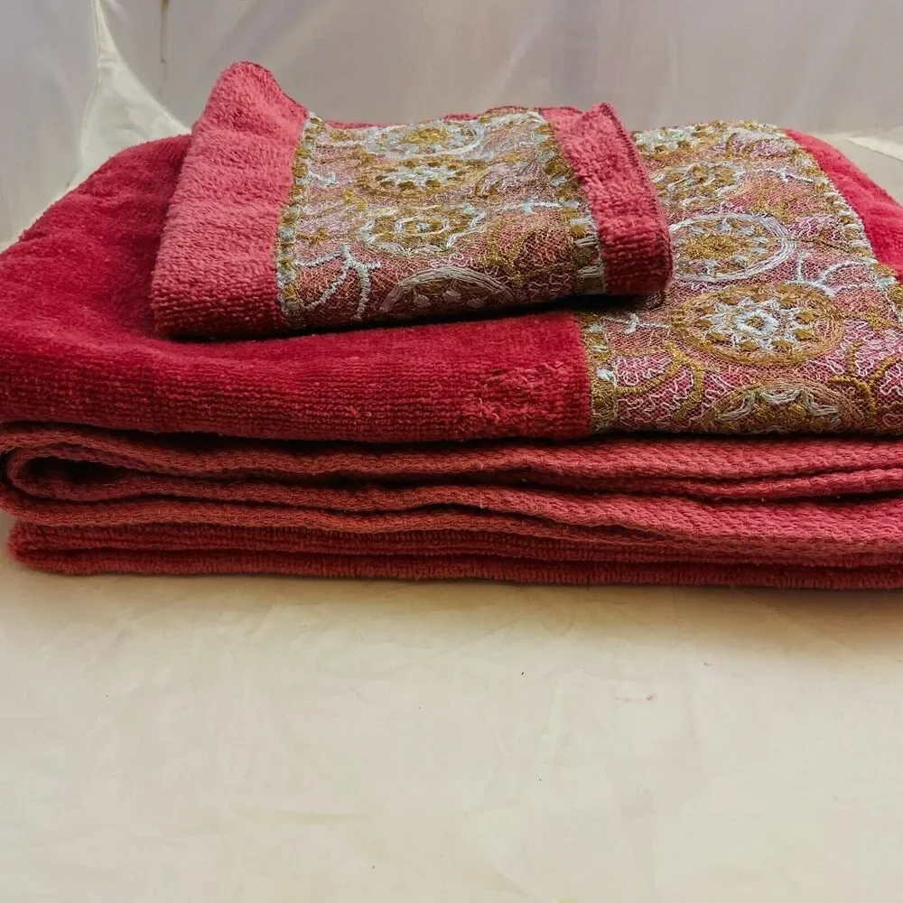 4335 VTG Martex pink embroiderd towels set